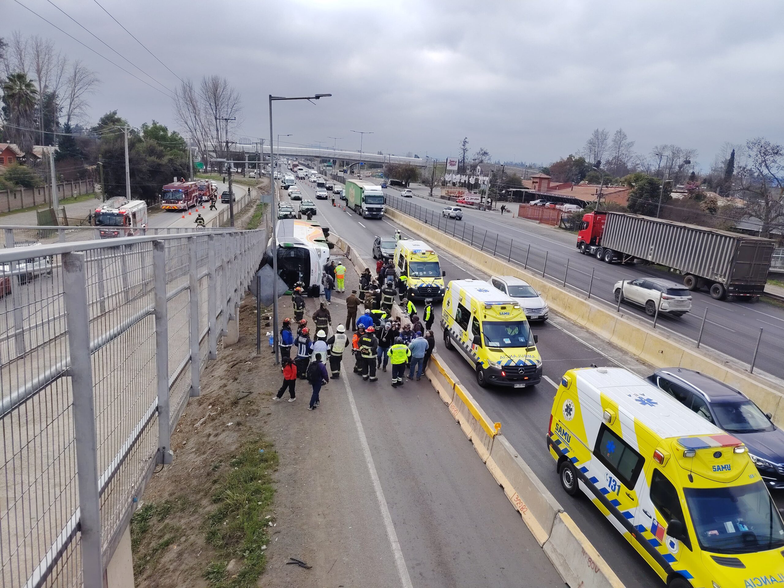 Rosario Volcamiento de bus Deja varios Leccionados